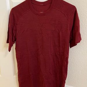Mens Small Metal Vent Tech Shirt - Red